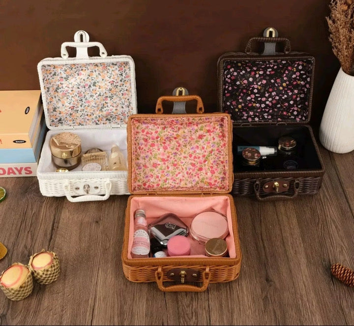 Vintage Style Rattan Box with Fabric Lining and Handles - Thefirstgiggles